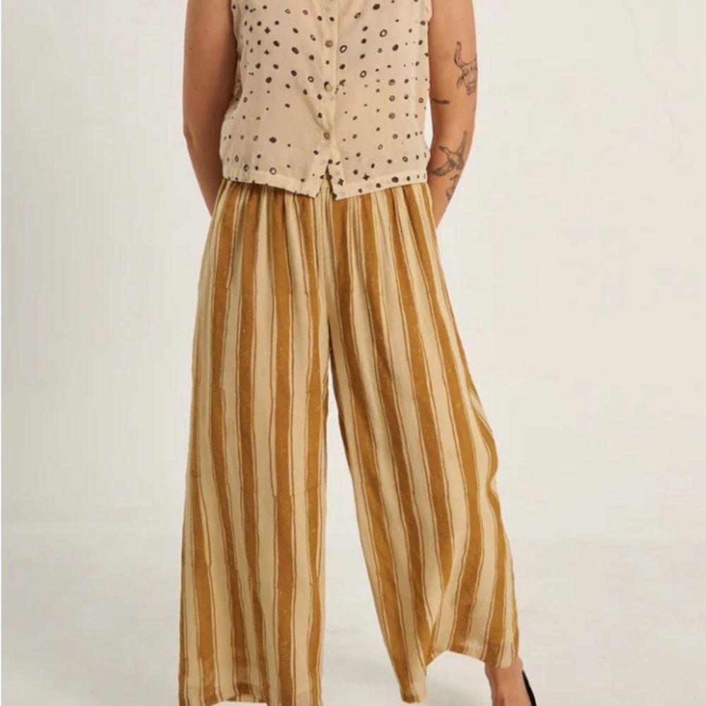 World of Crow Mustard Zebra Stroll Pants BNWT